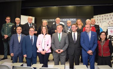 La APEHL homenajea a sus fundadores en su 40 aniversario